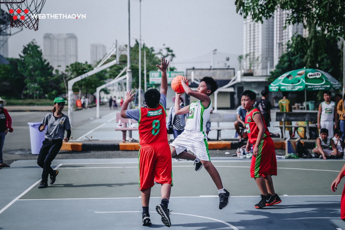 Chung kết bóng rổ Festival trường học 2019 cấp Tiểu học: Thiên Hộ Dương đại thắng
